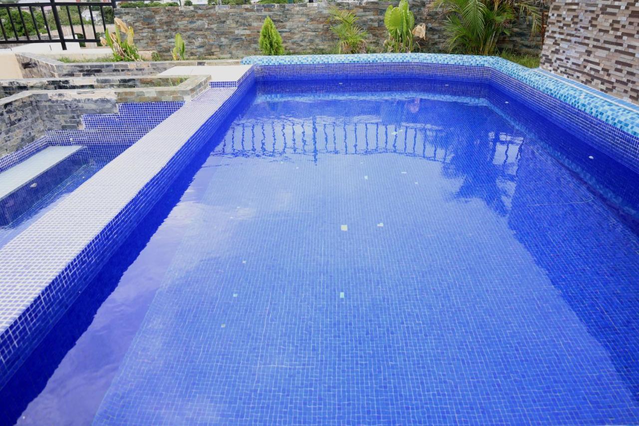 Suites La Roca By R&T Cancún Kültér fotó