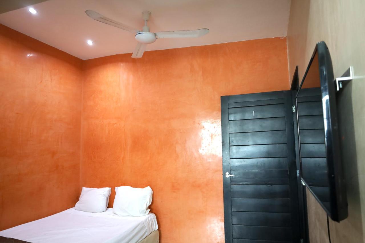 Suites La Roca By R&T Cancún Kültér fotó